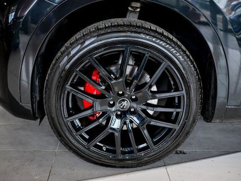 Used 2022 Maserati Levante GT image 46