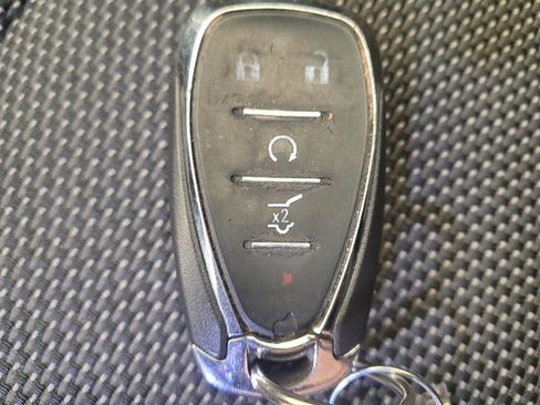 Used 2019 Chevrolet Traverse LT w/ LPO, Floor Liner Package AWD/4WD image 32