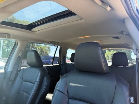Used 2021 Honda Pilot Special Edition image 13