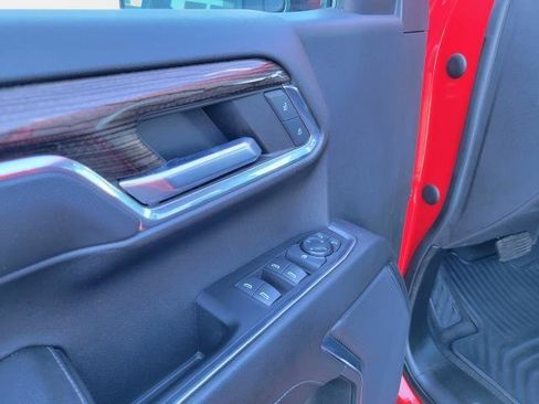 Used 2023 Chevrolet Silverado 1500 LT AWD/4WD image 7