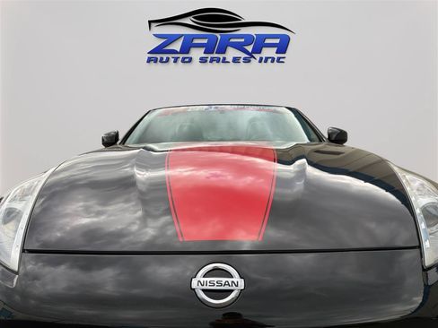 Used 2010 Nissan 370Z Touring w/ Sport Pkg RWD image 34