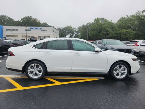 Used 2023 Honda Accord LX image 7