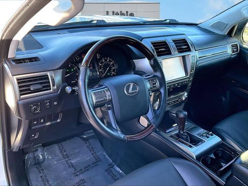 Used 2019 Lexus GX 460 Premium image 2
