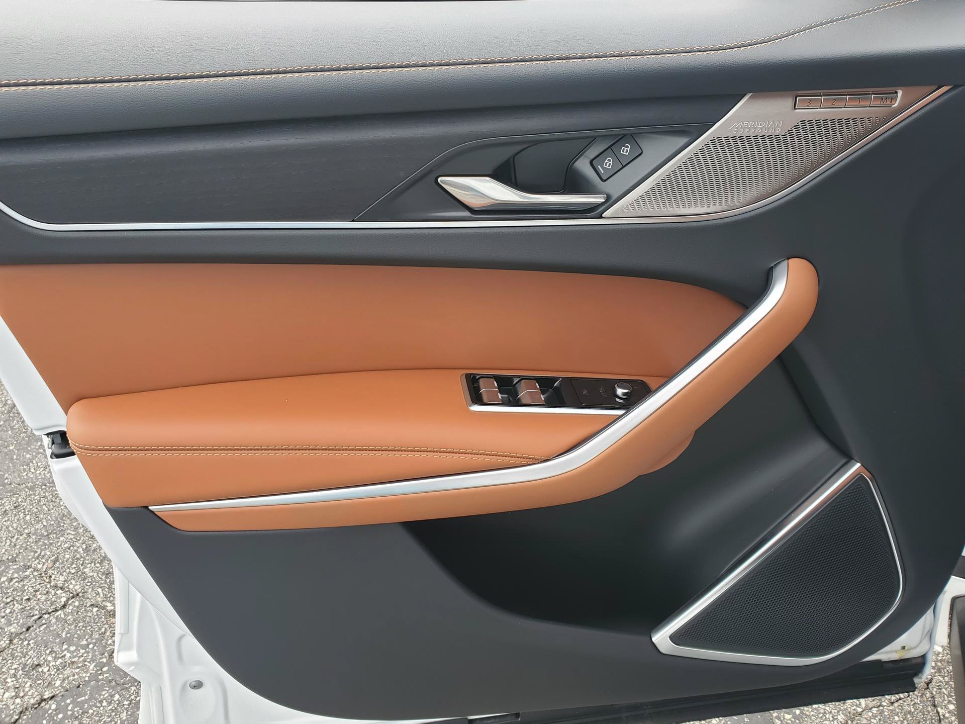 New 2026 Jaguar F-PACE R-Dynamic S AWD/4WD image 11