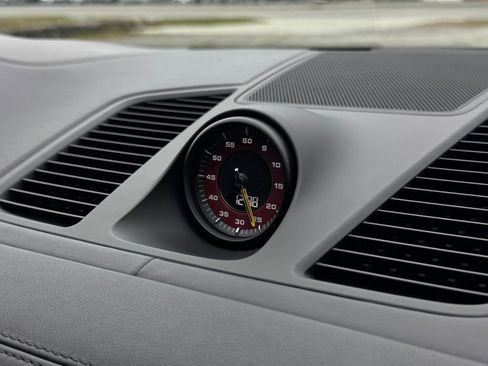 Used 2022 Porsche Cayenne Turbo GT image 27