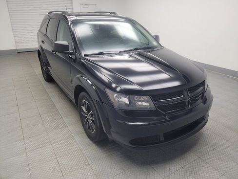 Used 2018 Dodge Journey SE w/ Connectivity Group FWD image 14