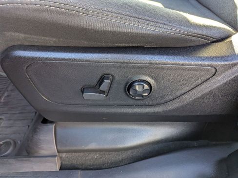 Used 2021 RAM 1500 Big Horn image 8