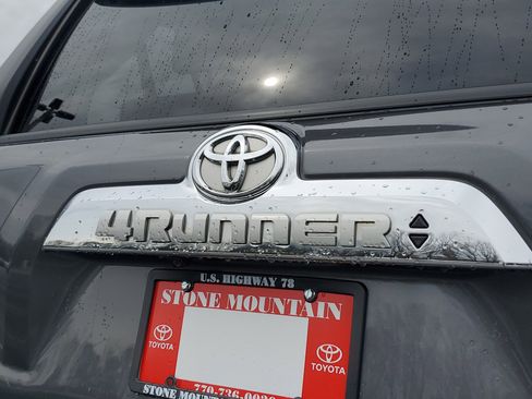 Used 2016 Toyota 4Runner Limited image 7