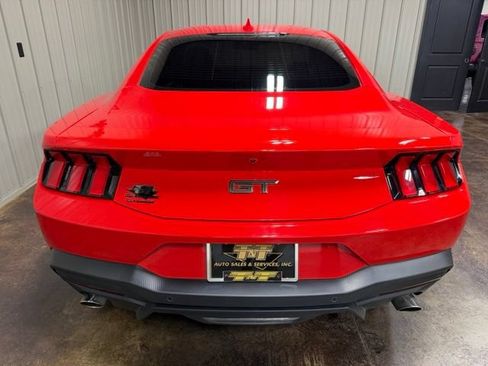 Used 2025 Ford Mustang GT Premium RWD image 9