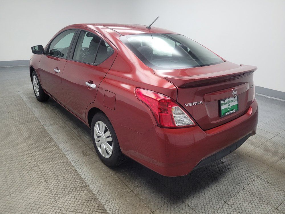 Used 2017 Nissan Versa SV FWD image 5