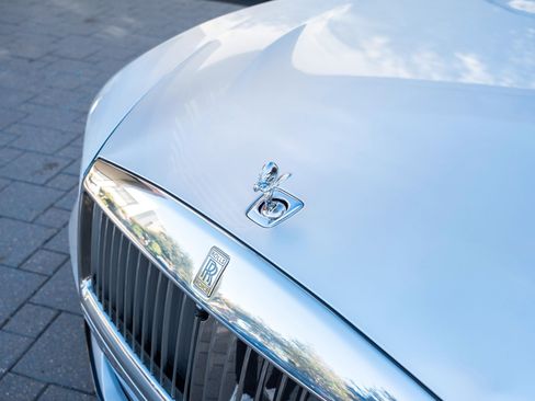 Used 2024 Rolls-Royce Spectre w/ Spectre Launch Package AWD/4WD image 10