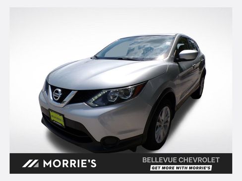 Used 2017 Nissan Rogue Sport S w/ S Appearance Package AWD/4WD image 1