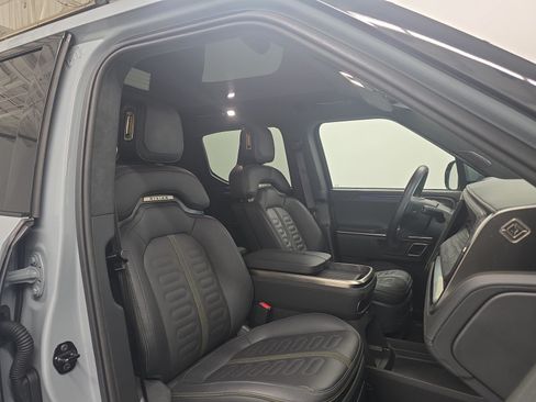 Used 2024 Rivian R1T Adventure AWD/4WD image 23