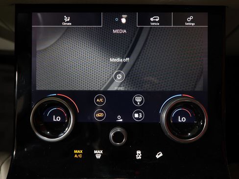 Used 2019 Land Rover Range Rover Velar S AWD/4WD image 20