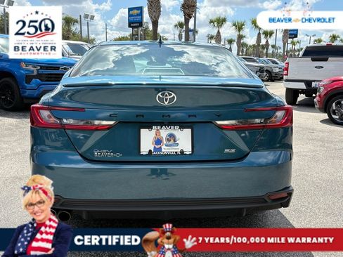 Used 2025 Toyota Camry SE FWD image 6