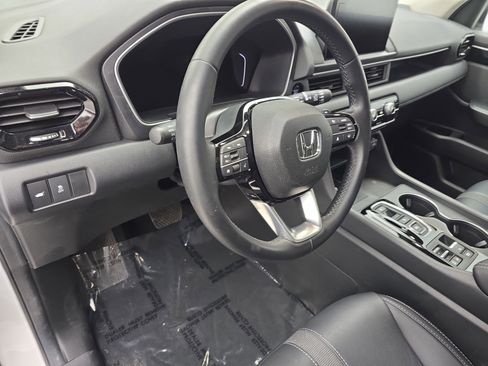 Certified 2025 Honda Pilot EX-L image 16