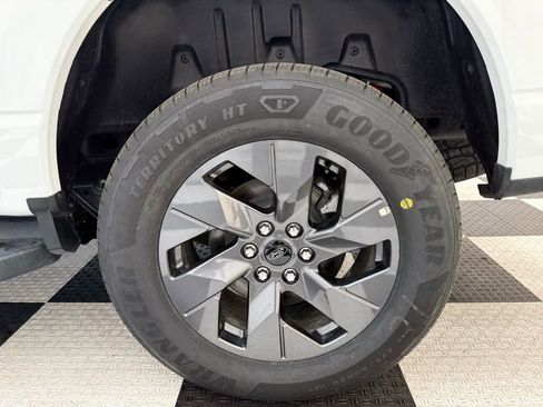 New 2025 Ford F150 Lightning Lariat image 9