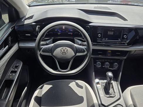 Certified 2023 Volkswagen Taos S FWD image 15