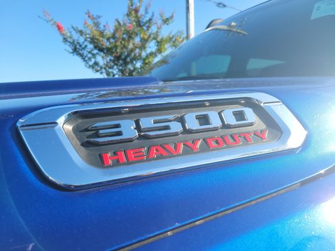 Used 2019 RAM 3500 Tradesman AWD/4WD image 9
