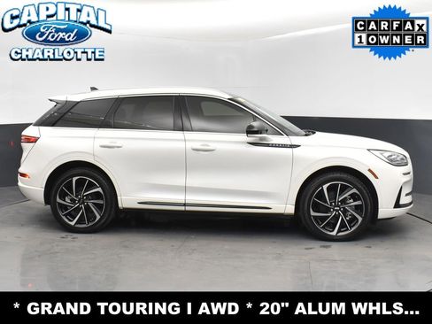 Used 2024 Lincoln Corsair Grand Touring w/ Rear Removable Package Tray image 27