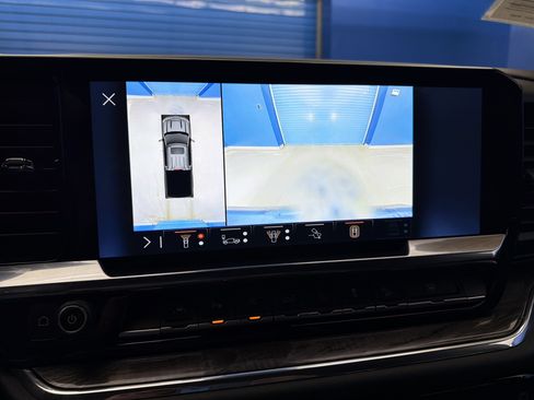 Used 2024 Chevrolet Silverado 1500 LTZ w/ Z71 Off-Road Package image 20