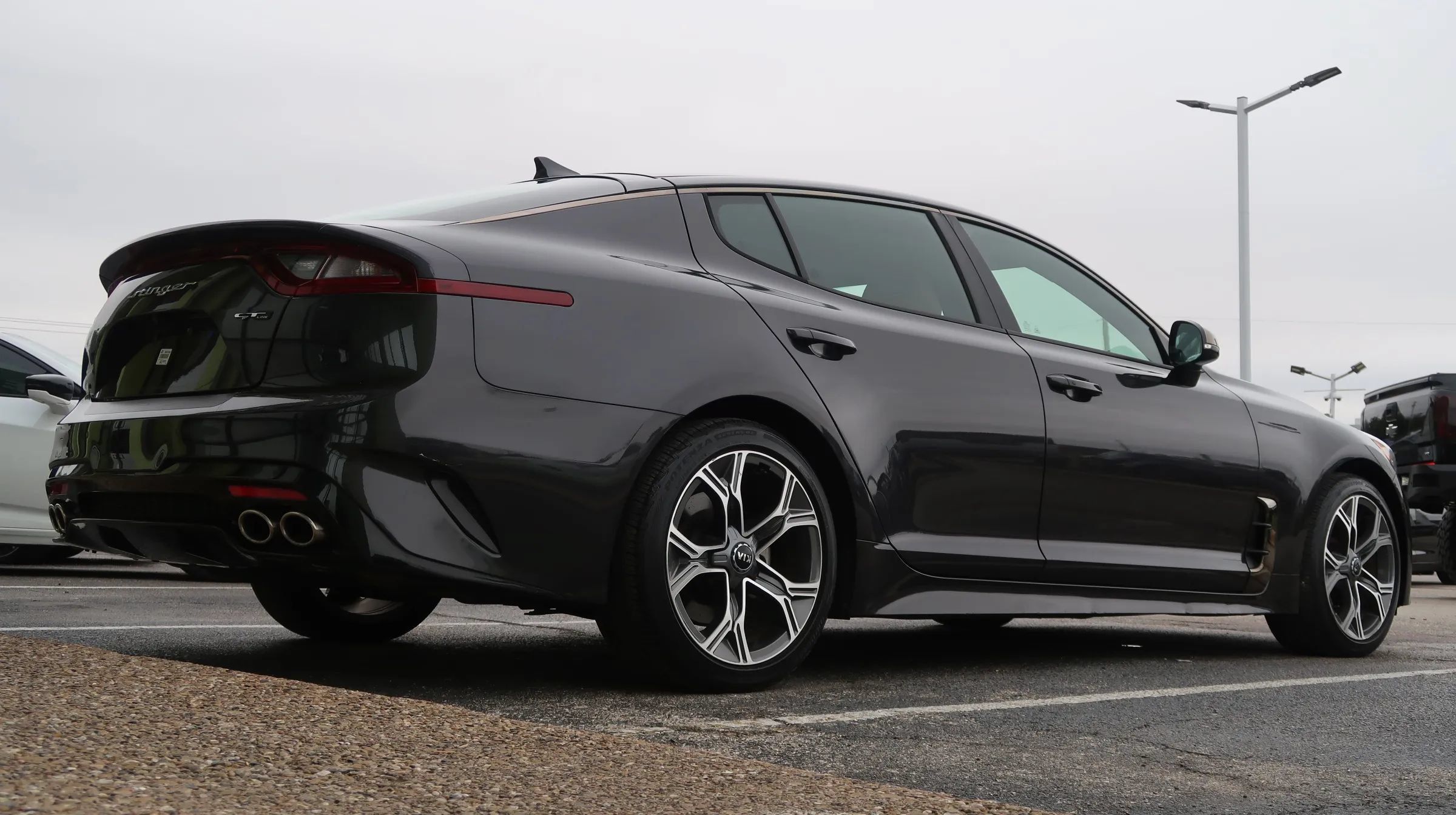 Used 2020 Kia Stinger GT-Line w/ Sun & Sound Package RWD image 10