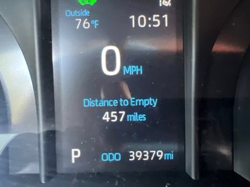 Used 2021 Toyota Venza LE AWD/4WD image 14