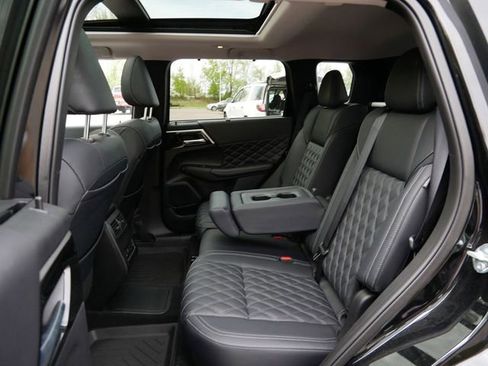 Used 2025 Mitsubishi Outlander SEL AWD/4WD image 11