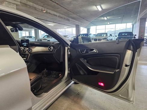 Used 2018 Mercedes-Benz CLA 250 image 33