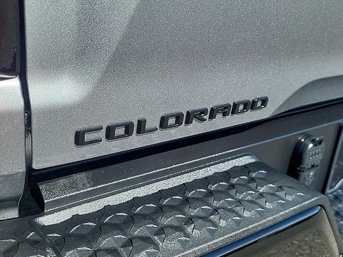 Used 2023 Chevrolet Colorado ZR2 w/ ZR2 Convenience Package III AWD/4WD image 29