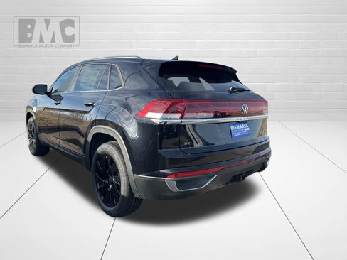 New 2026 Volkswagen Atlas Cross Sport SE image 4