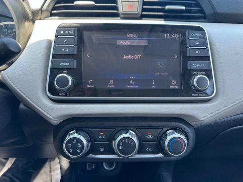 Used 2021 Nissan Versa SV FWD image 12