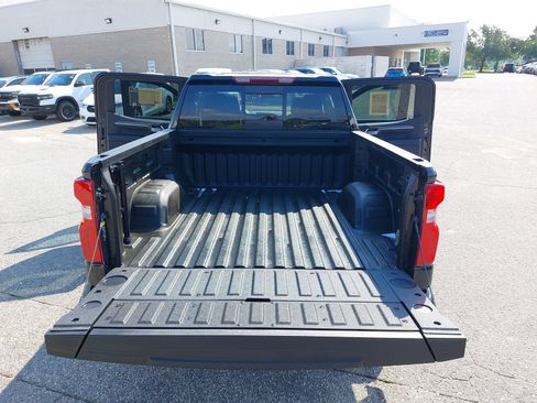 Used 2024 Chevrolet Silverado 1500 RST w/ Convenience Package II AWD/4WD image 14