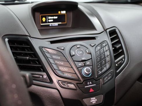 Used 2019 Ford Fiesta SE image 14