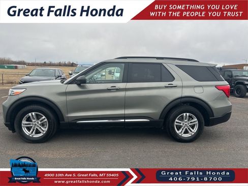 Used 2020 Ford Explorer XLT w/ Equipment Group 202A image 4