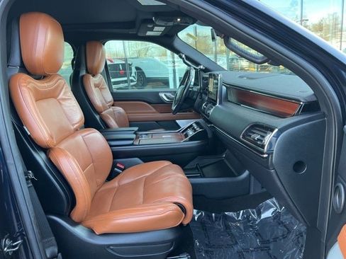 Used 2021 Lincoln Navigator L Reserve w/ Luxury Package image 23