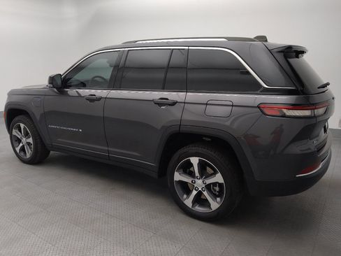 Used 2022 Jeep Grand Cherokee Limited 4xe w/ Luxury Tech Group II AWD/4WD image 3