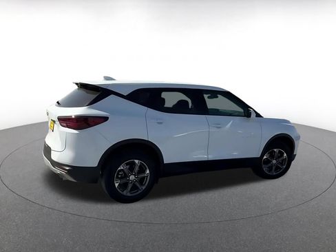 Used 2025 Chevrolet Blazer LT FWD image 15