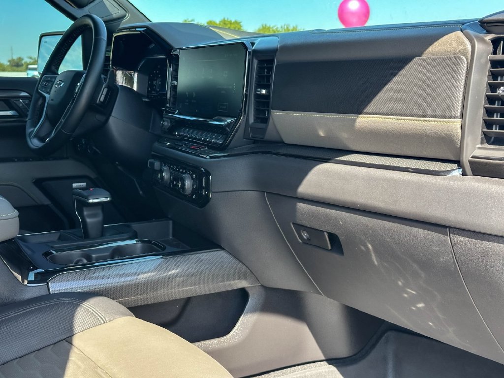 Used 2024 Chevrolet Silverado 1500 ZR2 AWD/4WD image 22