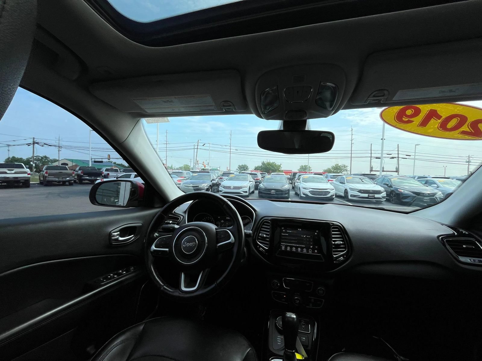Used 2019 Jeep Compass Latitude AWD/4WD image 38