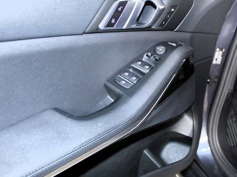 Used 2021 BMW X5 xDrive40i w/ Convenience Package image 18