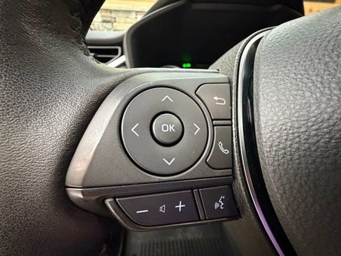 Used 2022 Toyota RAV4 XLE w/ Convenience Package AWD/4WD image 22