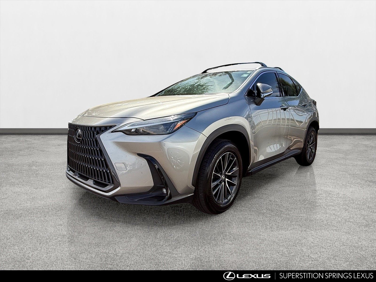Used 2022 Lexus NX 350h AWD w/ Towing Package (2000 Lbs) image 4