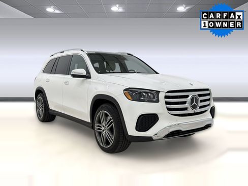 Used 2025 Mercedes-Benz GLS 450 4MATIC image 7