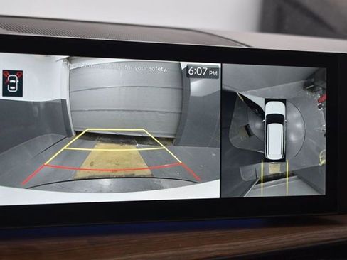 Used 2025 Hyundai Santa Fe Limited image 13