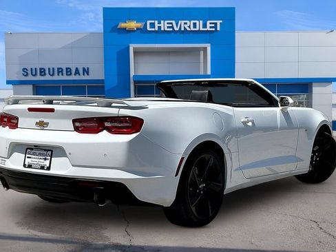 Used 2024 Chevrolet Camaro LT RWD image 4
