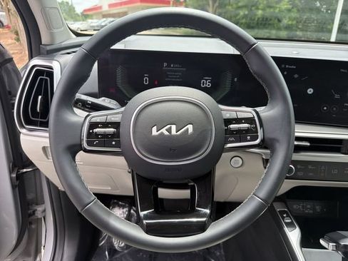 Used 2024 Kia Sorento S w/ Panoramic Sunroof Package FWD image 14