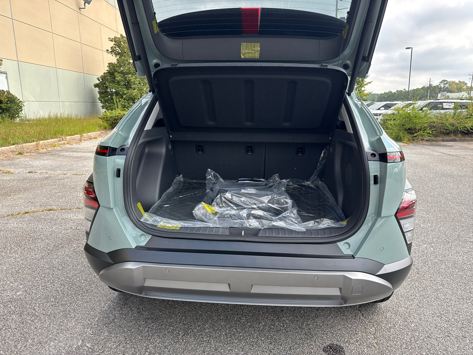 New 2027 Hyundai Kona Limited FWD image 19