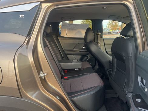 New 2025 Nissan Kicks SR image 27