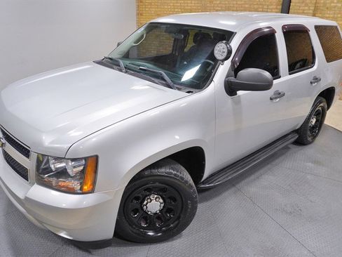 Used 2011 Chevrolet Tahoe 2WD image 2